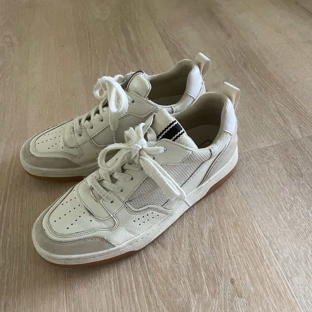 White Low-Top Casual Sneakers with Gum Sole - Picture 7 of 11